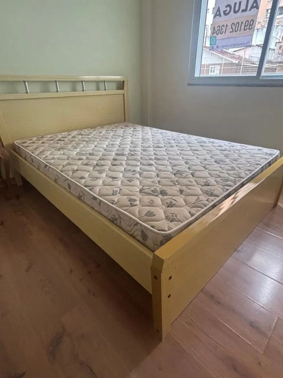Vendo cama casal com colchão Ortobom 