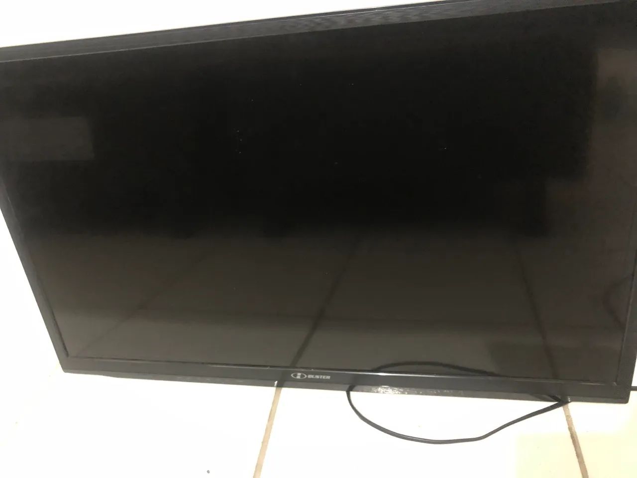 Tv Buster 32 polegadas . Está sem o controle, e parou de funcionar  - Foto 2