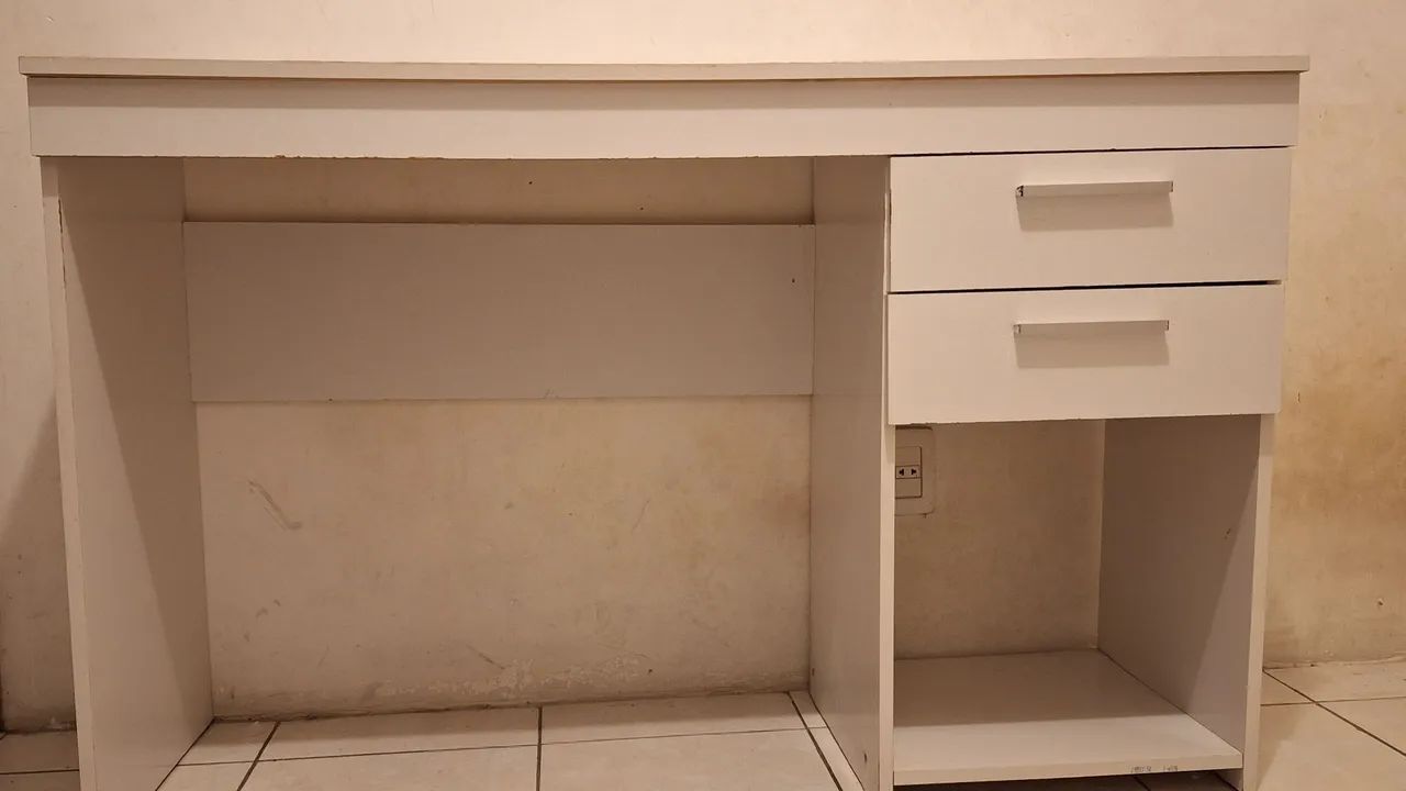 Armário de duas gavetas  usado