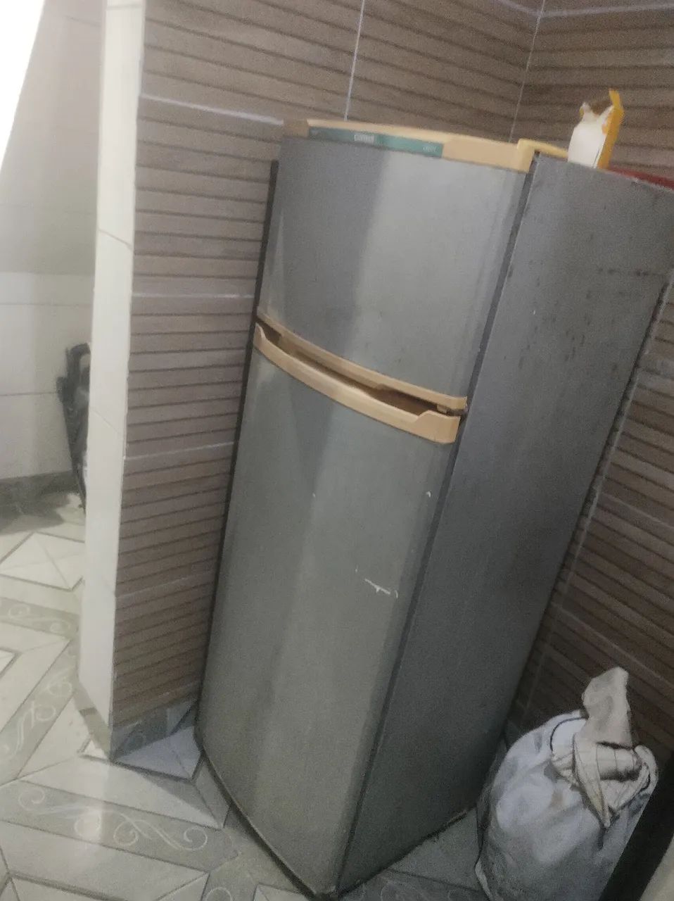 Venda de uma geladeira 