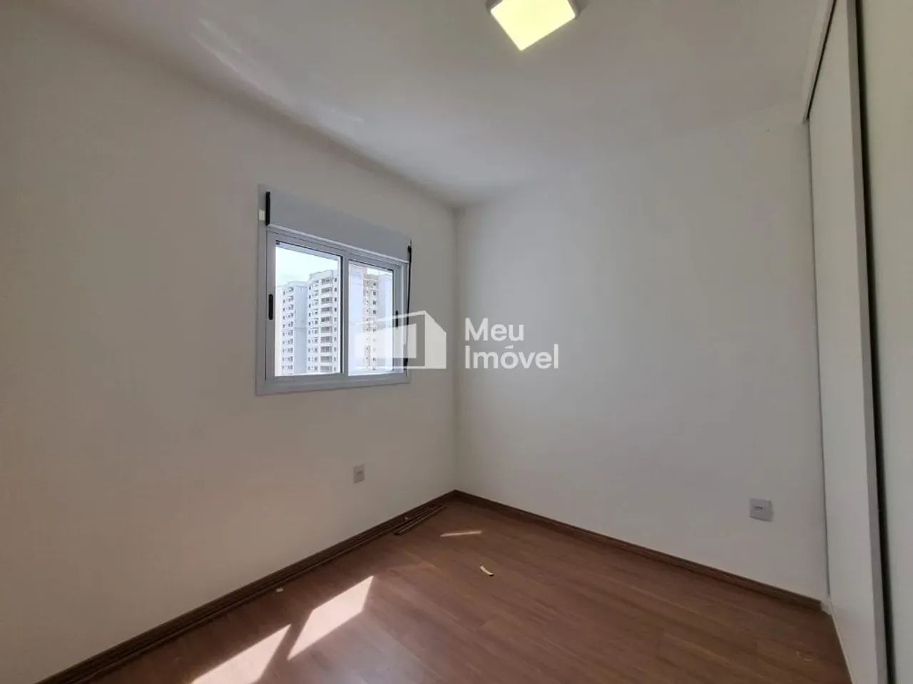 BRA22323 - Apartamento com Sacada 2 Dormitórios sendo 1 Suíte Condomínio Jardins do Parate - Foto 8