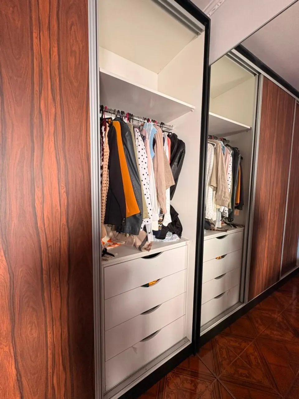 Guarda Roupa Madeirado com Preto - Foto 2