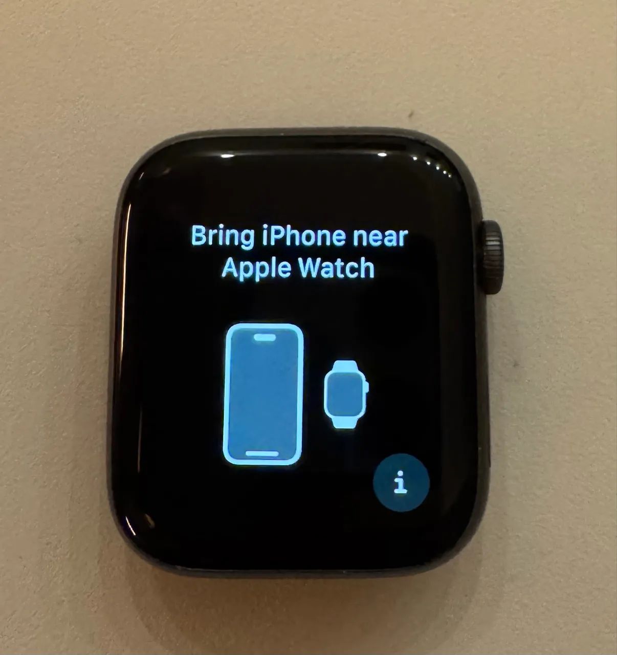 Apple Watch Series 5  - 44mm - Com Defeito