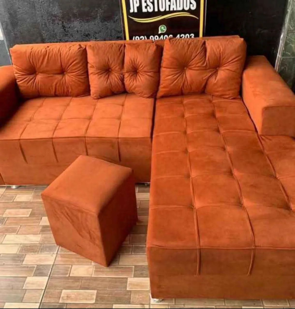Sofás  modelo chaise com puff de brinde - Foto 5