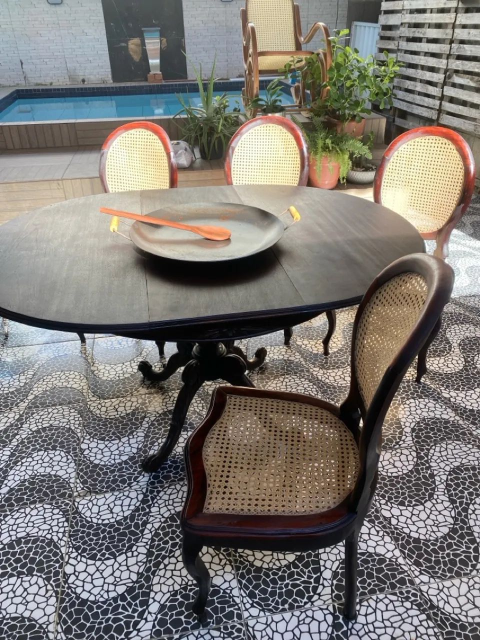 Mesa de jacarandá com 6 cadeias de medalhão  - Foto 3