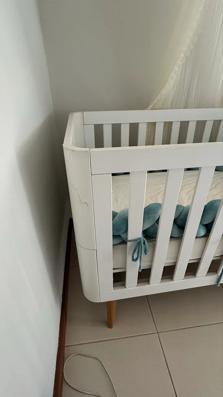 Berço 3 em 1 + poltrona com puf - Foto 2