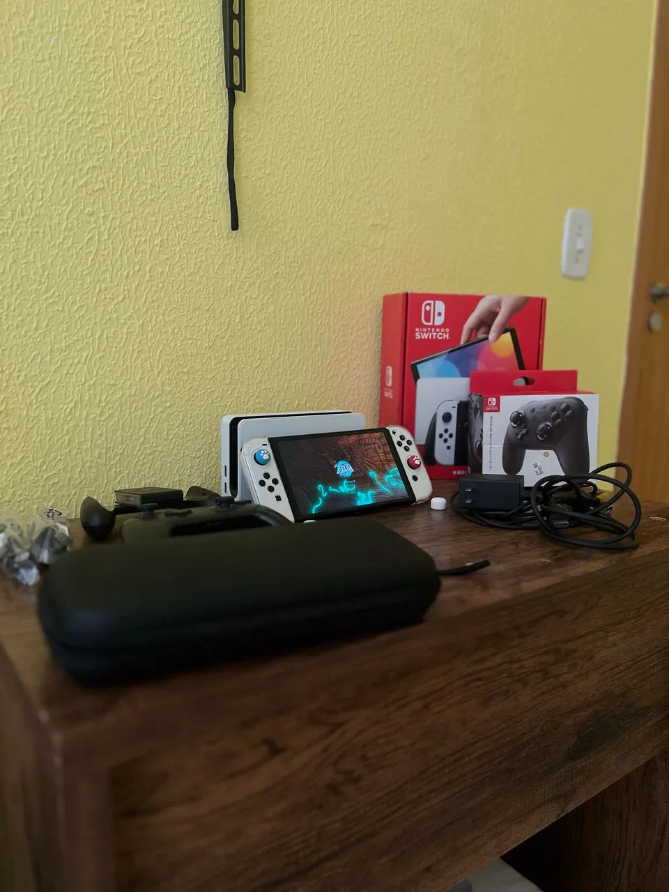 Nintendo Switch OLED Completo + Pro Controller e Acessórios! - Foto 4