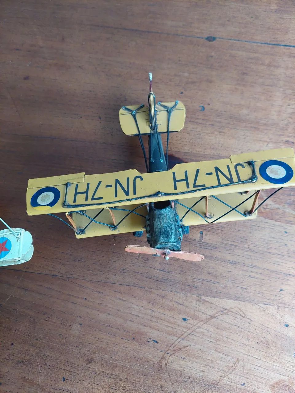 Miniatura Dois biplanos, amarelo e branco: - Foto 5