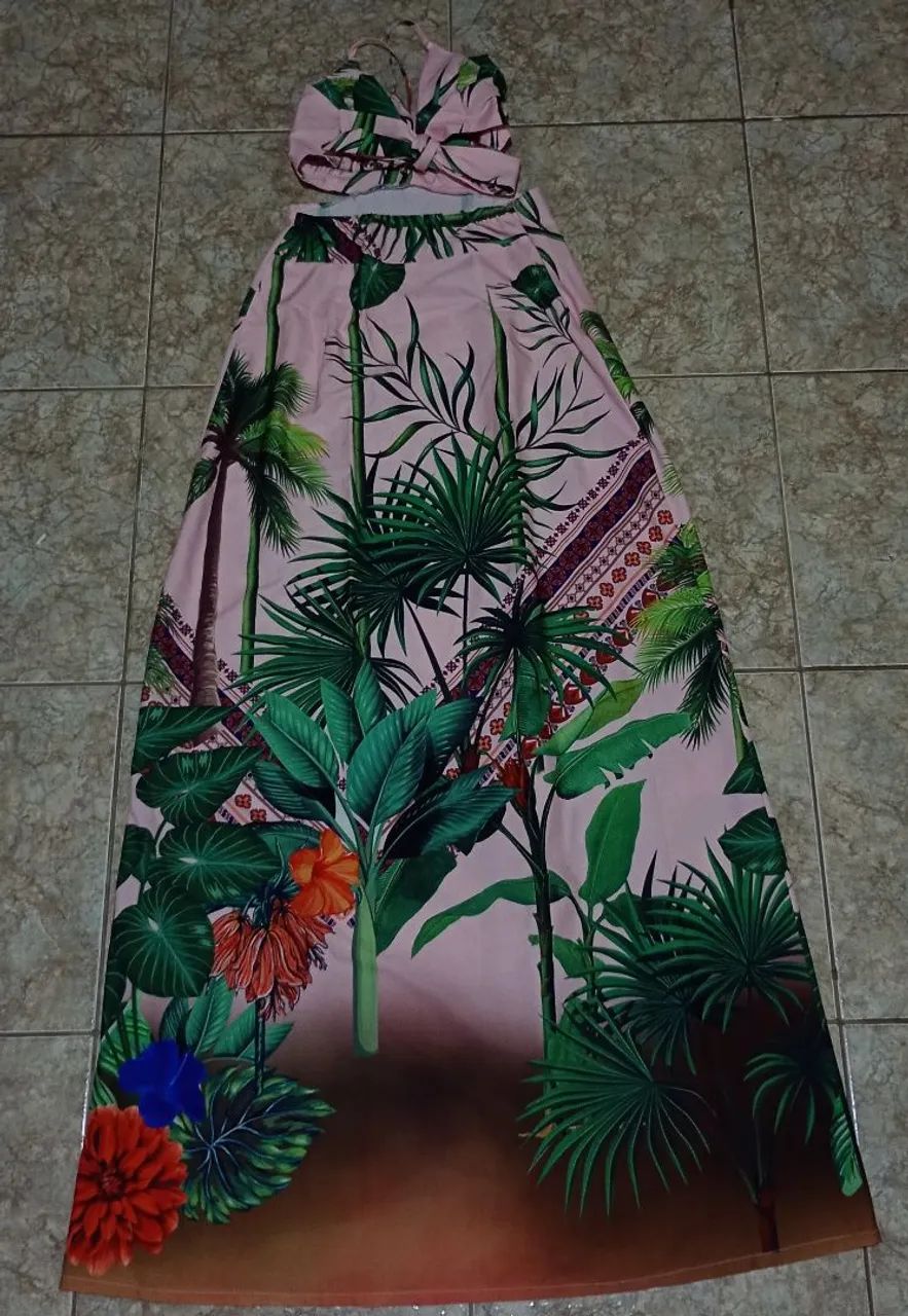 Vestido longo com estampa magnífica  - Foto 4