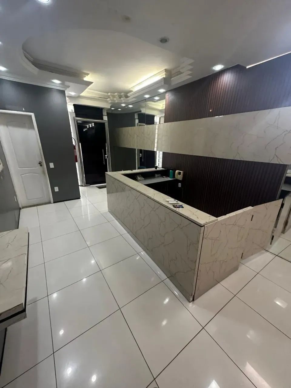 PRÉDIO COMERCIAL - 12 SALAS COMERCIAIS - CENTRO DA CIDADE - Foto 2