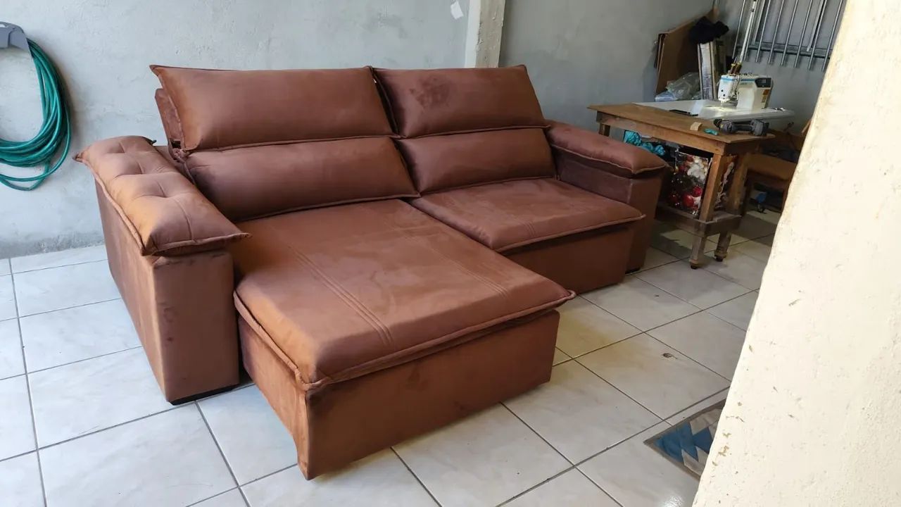 Sofá retrátil reformado novo - Foto 2