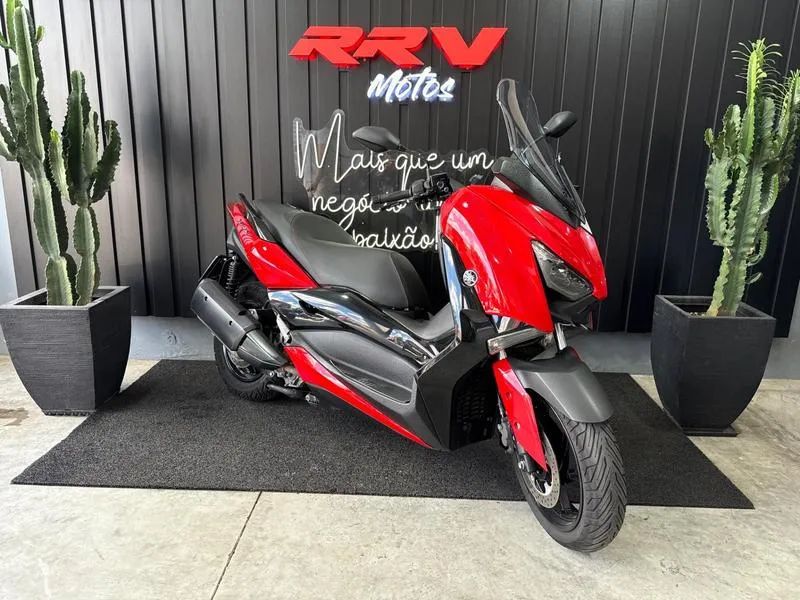 YAMAHA XMAX 2024 - Foto 2