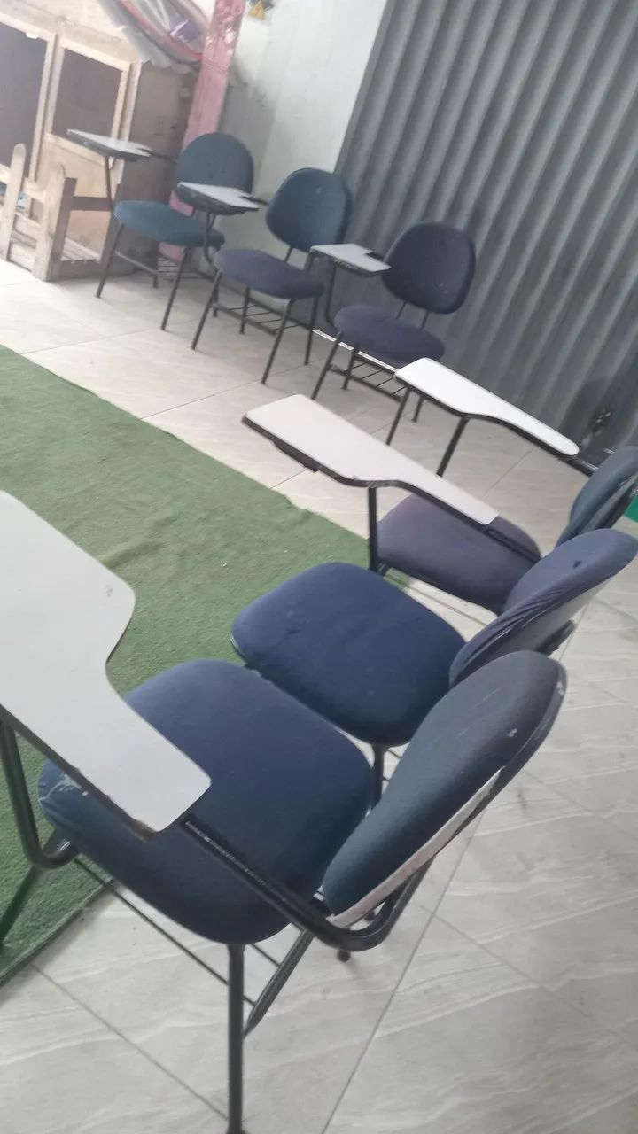 Cadeiras universitária/escola