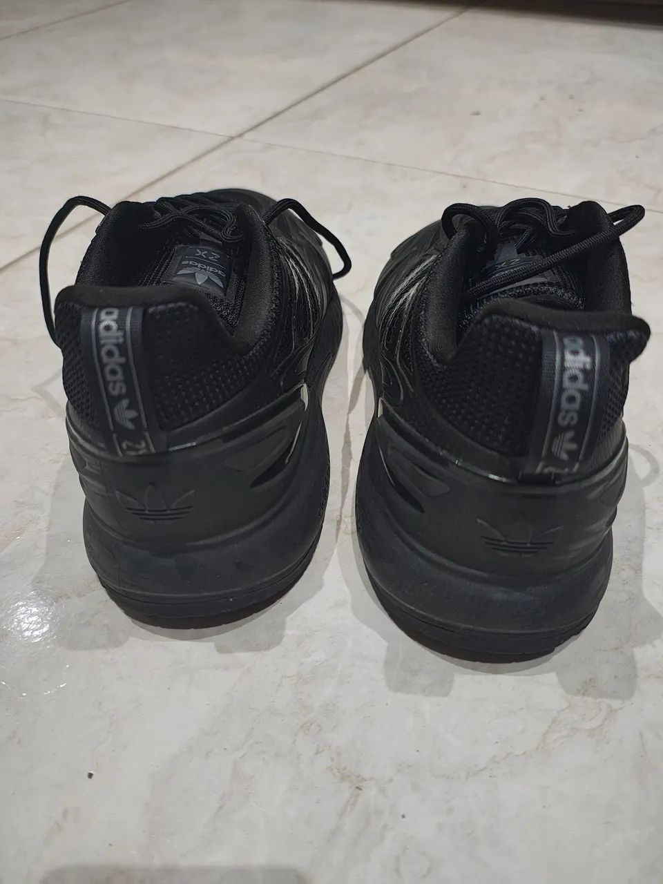 Tênis Adidas ZX 2K Boost - Calçados Esportivos - Maracanã, Rio de