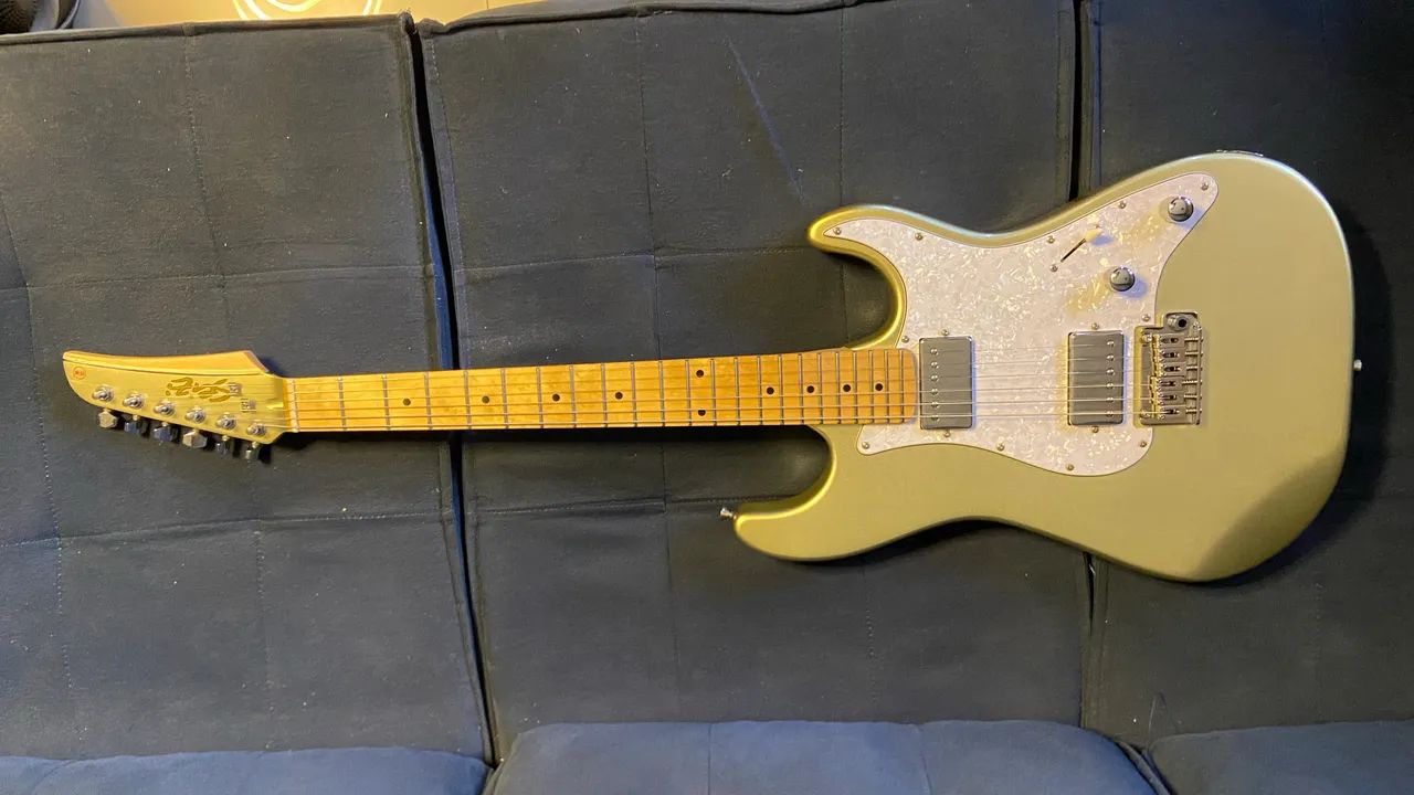 Guitarra Seizi Katana Venom HH Titanium - Instrumentos musicais