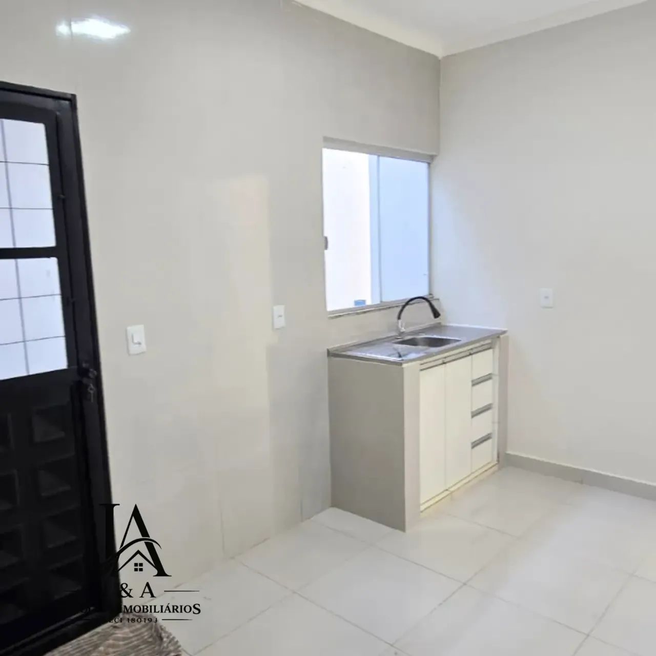 Casa reformada á venda com 2 quartos no bairro Nova Campo Grande - Foto 4