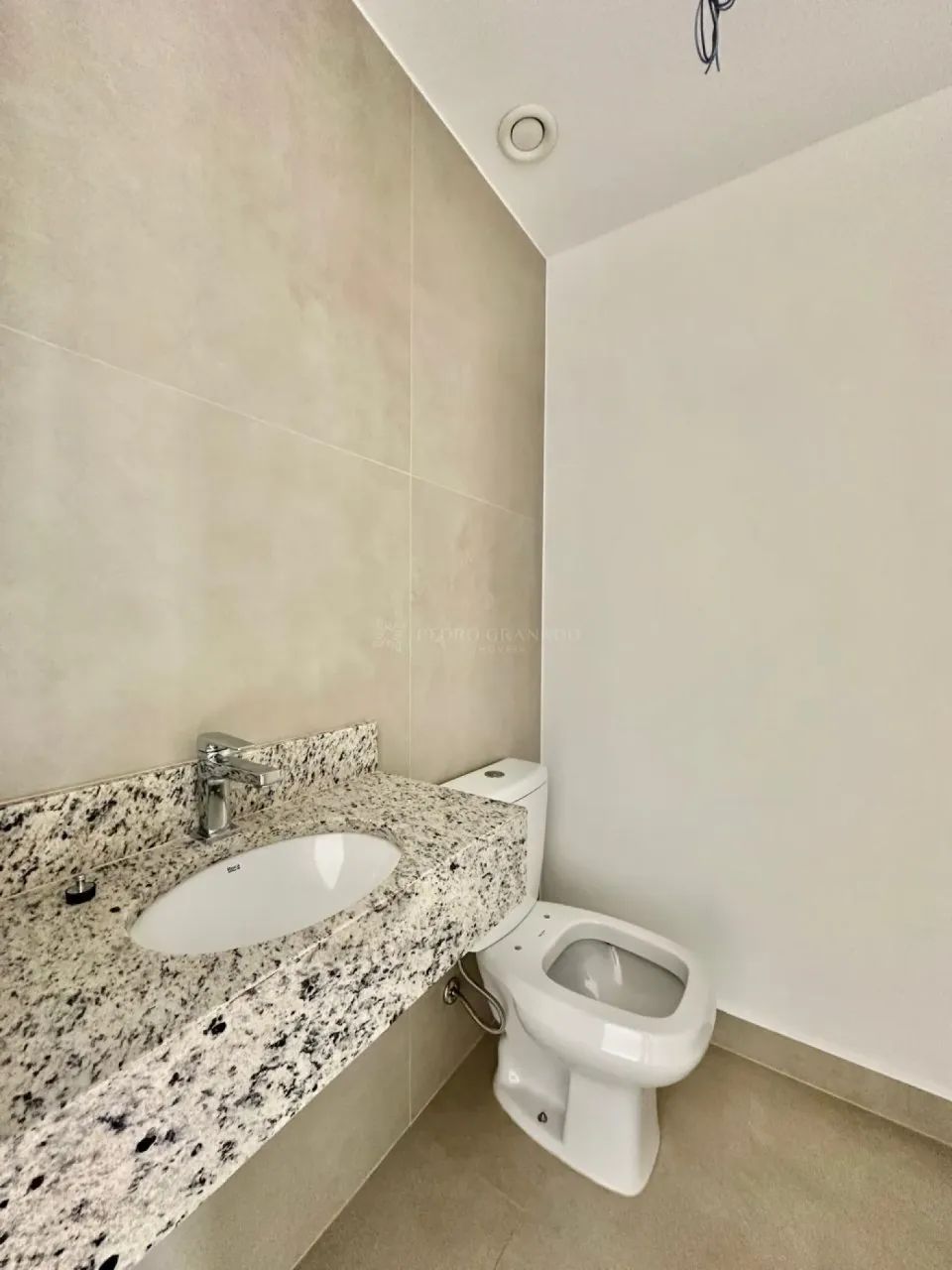 NOVO, SOFISTICADO E COMPLETO! - Foto 2