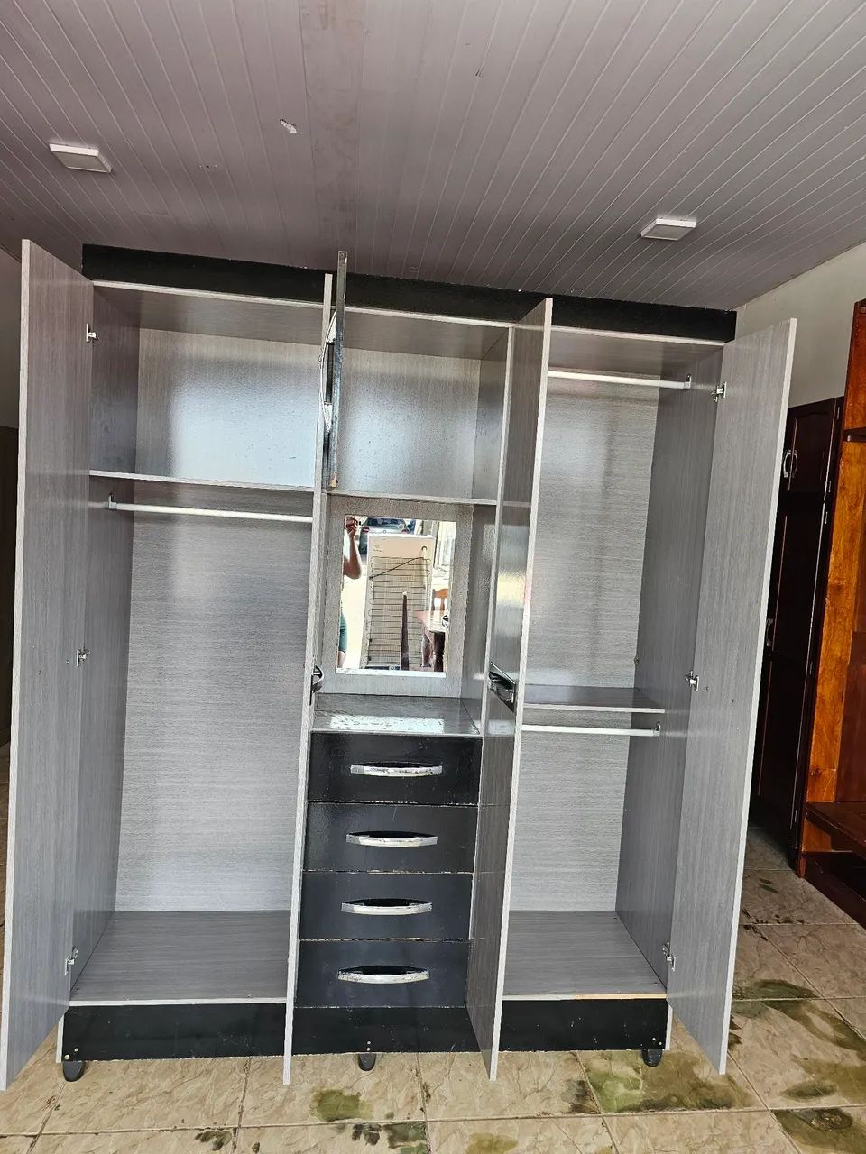 Guarda roupa usado  - Foto 2