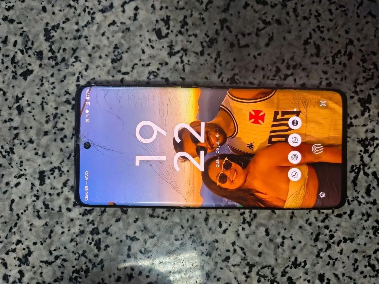 Moto Edge 40 neo danificado  - Foto 2
