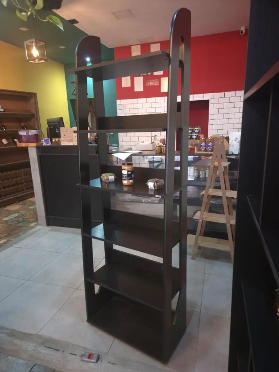 Conjunto de 4 expositores em MDF cor preta - Foto 4