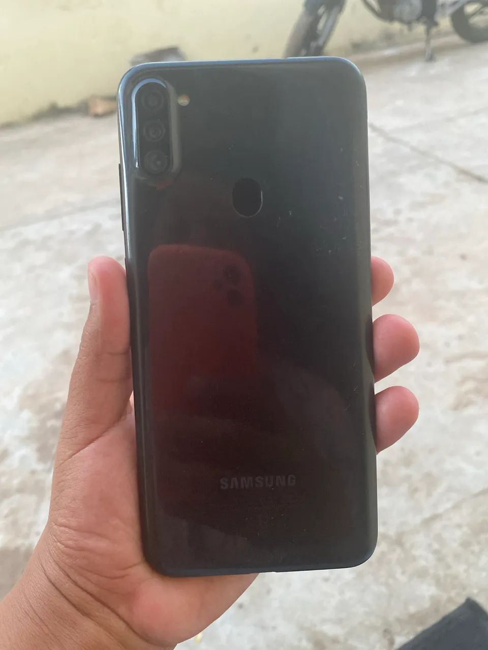 Vende-se celular Samsung em bom estado  - Foto 2