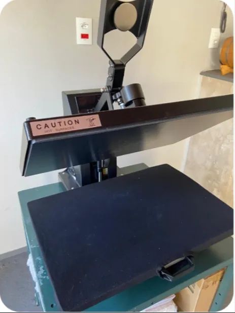 Prensa de Sublimação Forturia 40x60 Automática + Mesa com Rodízios - Foto 2