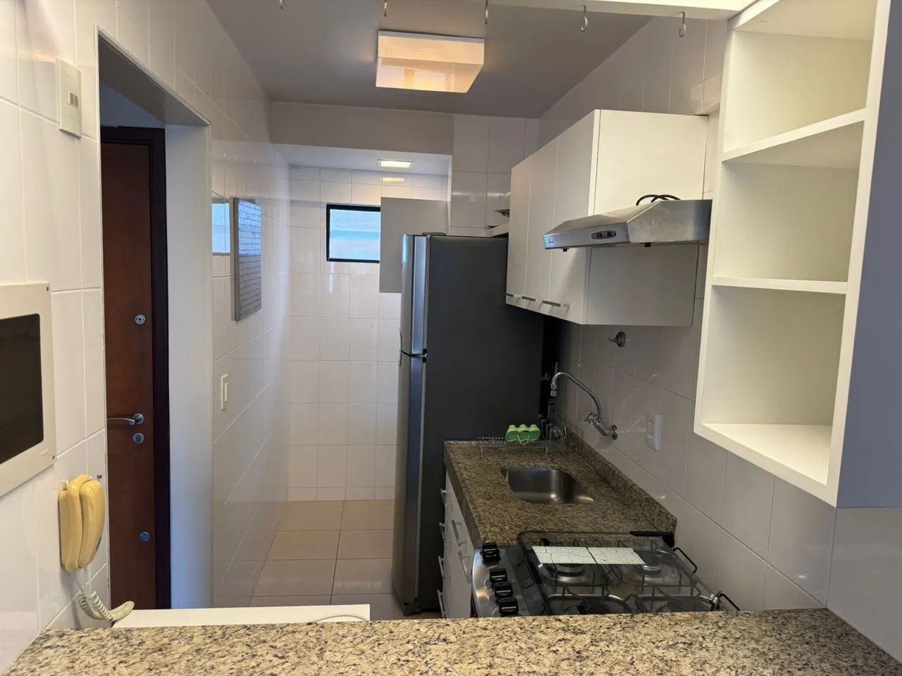 Quarto e Sala - 100% Mobiliado com varanda - Vista Mar - Foto 2