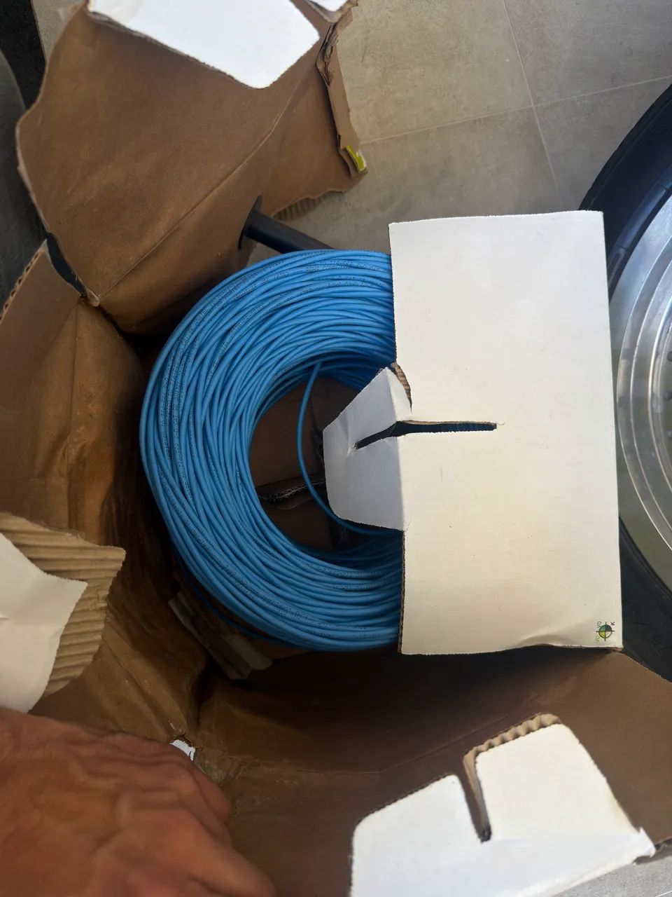 Caixa Cabo De Rede Furukawa SohoPlus Cat5e 305m (100% Cobre) - Foto 4