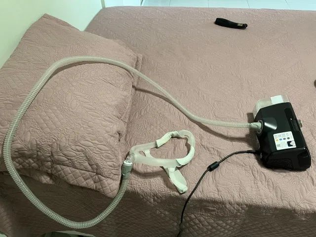 Cpap semi novo, com máscara - Foto 4