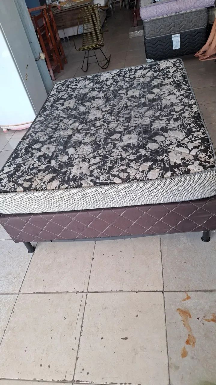 Cama Box de casal espuma ( usada) 