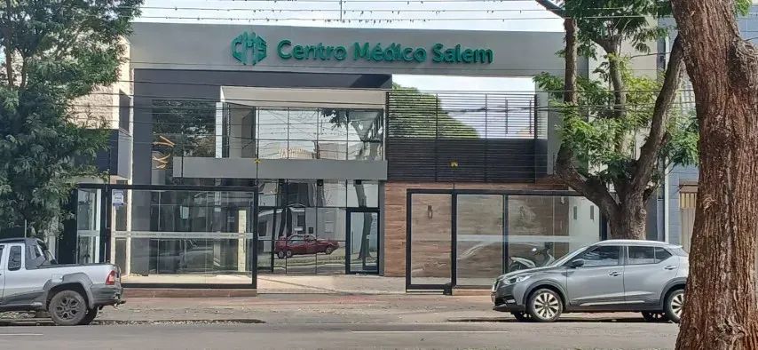 Sala comercial disponível para locação na Zona 08