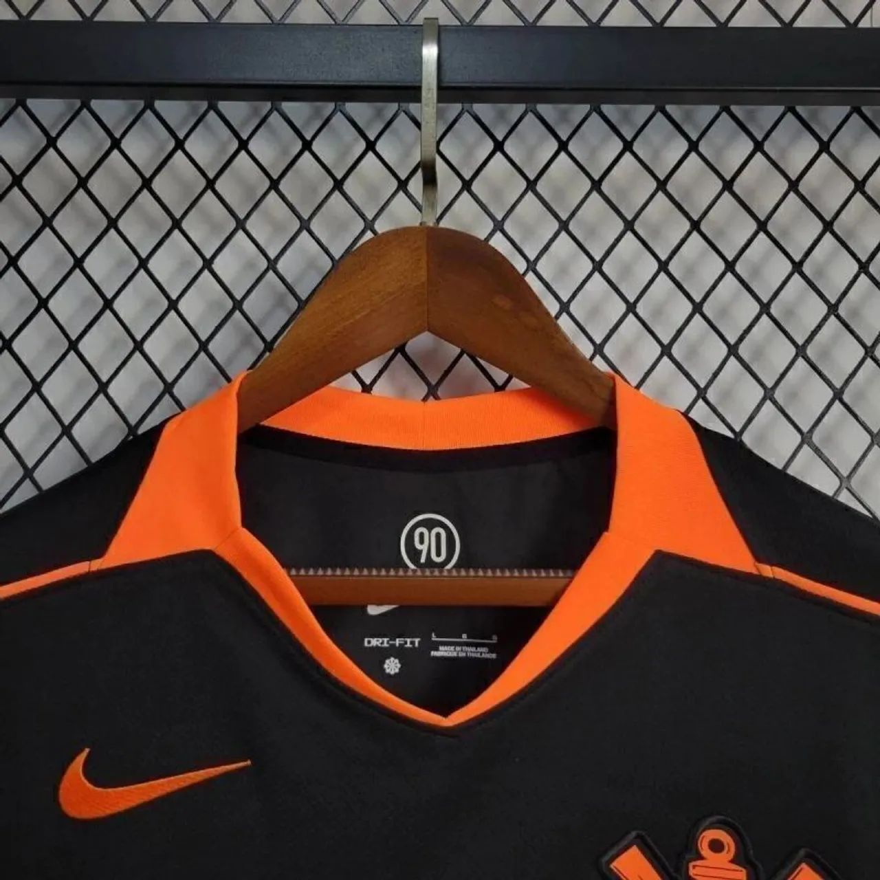 CAMISETA CORINTHIANS PRETA E LARANJA MODELO TORCEDOR  - Foto 5