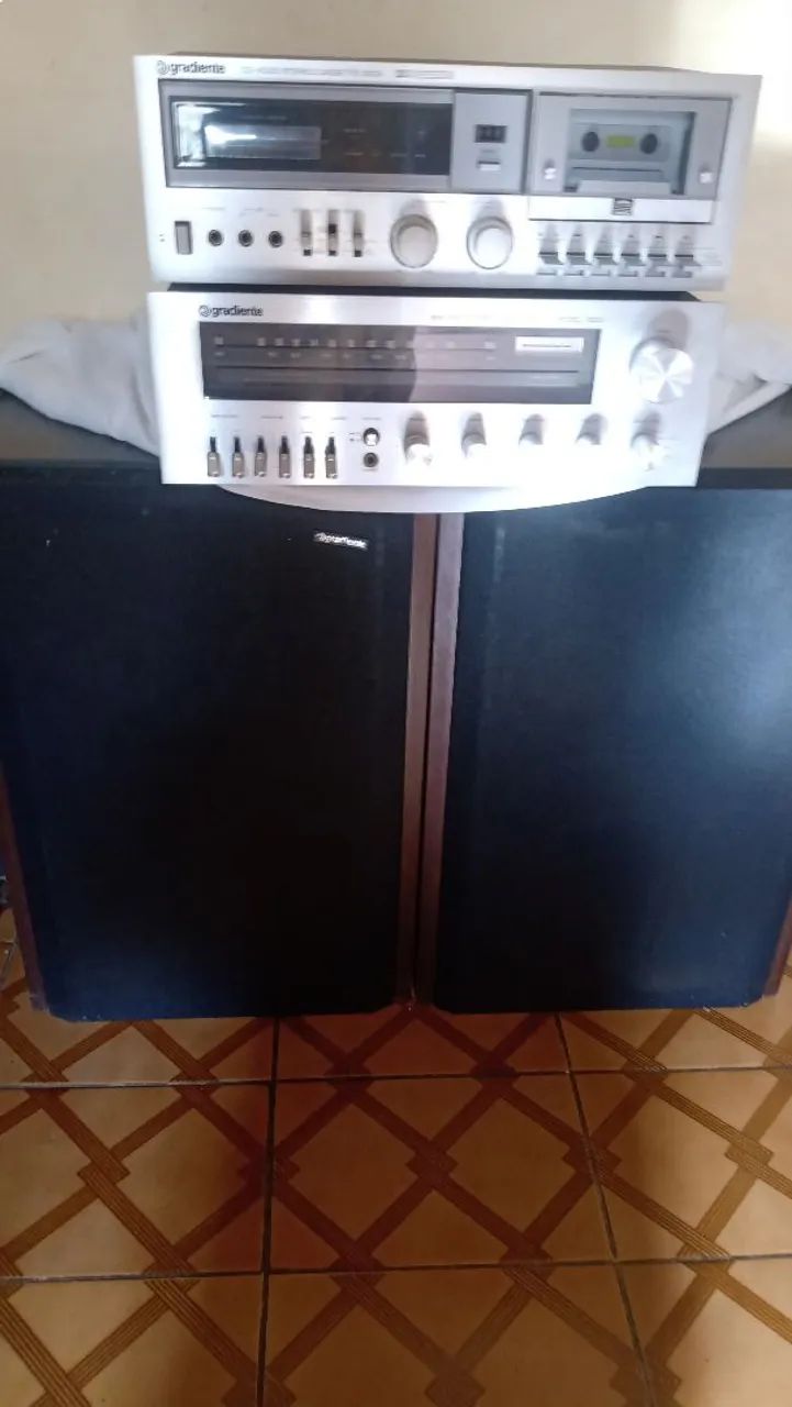 Receiver Gradiente modelo 1300+Tape Deck modelo 4000+caixas Master 100. - Foto 3