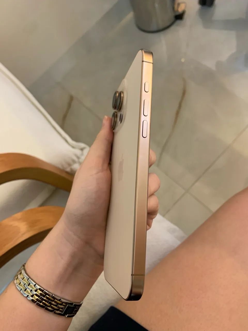 iPhone 16 pro Max 256gb dourado  - Foto 2
