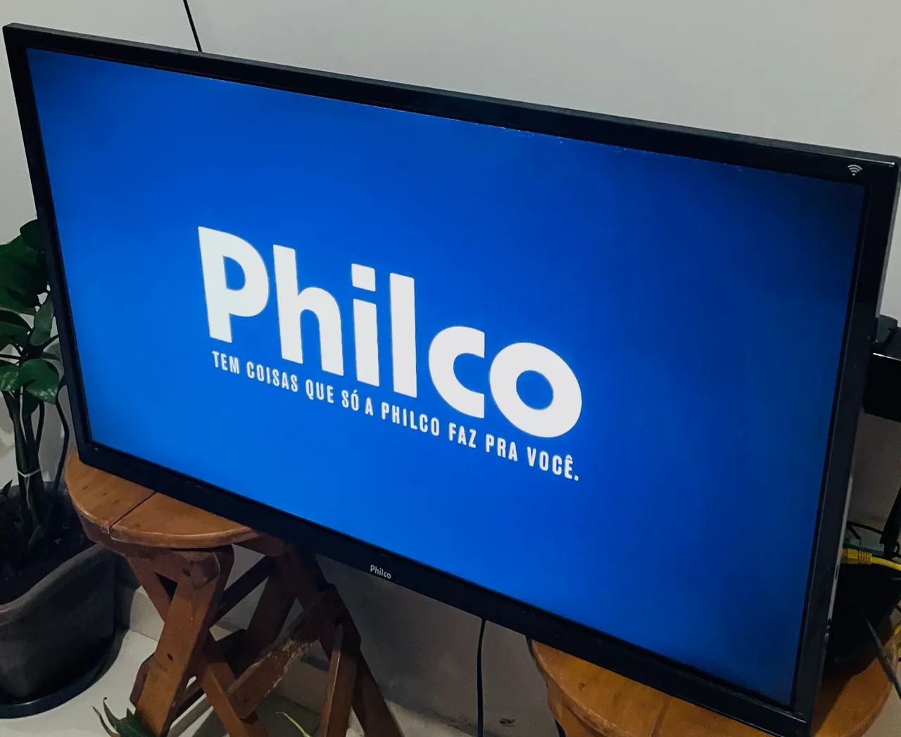 Smart TV Philco 32" LED HD  - Semi-nova com Wi-Fi - Foto 2