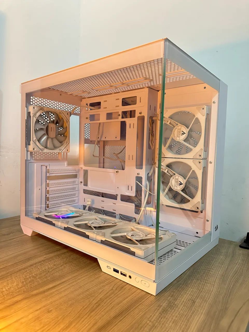 Gabinete + 6 Fans | Redragon Wideload