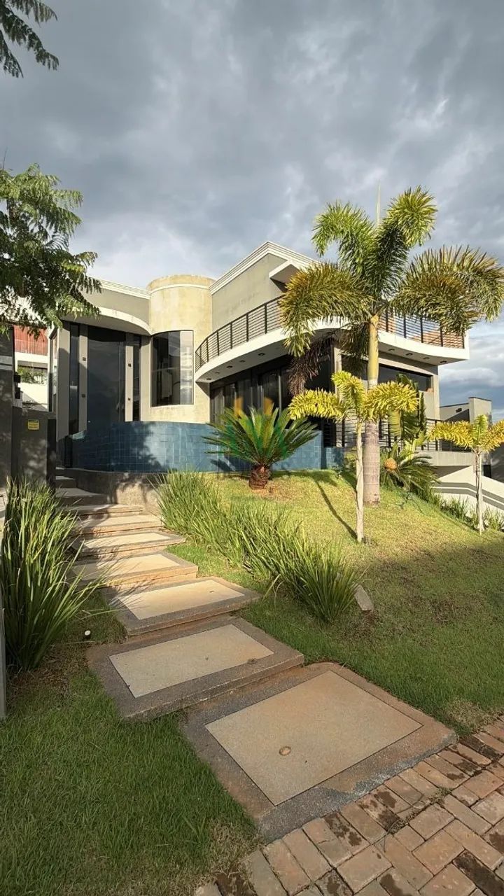 Casa alto padrão 4 suítes