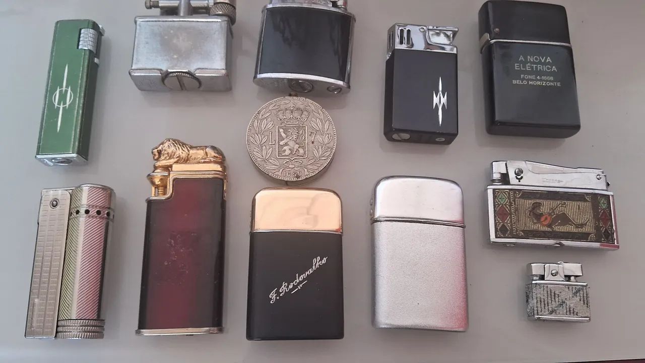 Coleção de Isqueiros marcas e modelos Histórias  - Foto 3