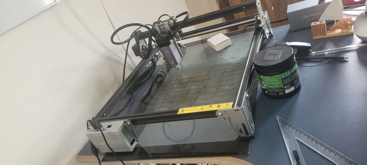 Máquina de Gravação e Corte a Laser Lasertree 