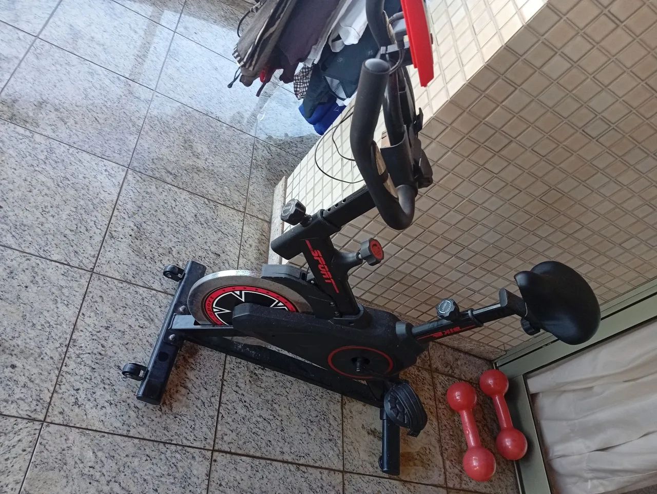 Uma bicicleta de malhação 