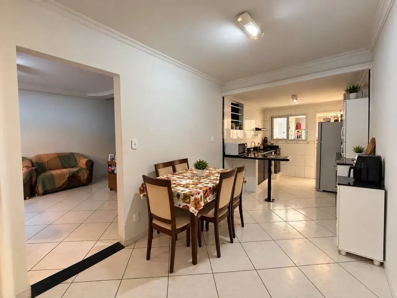 Casa Ampla com 200m² | 2 Quartos sendo 1 Suíte | Cocal - Foto 4