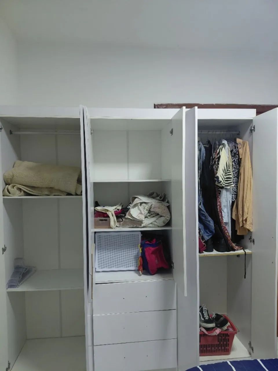 Guarda roupa 6 portas  - Foto 3