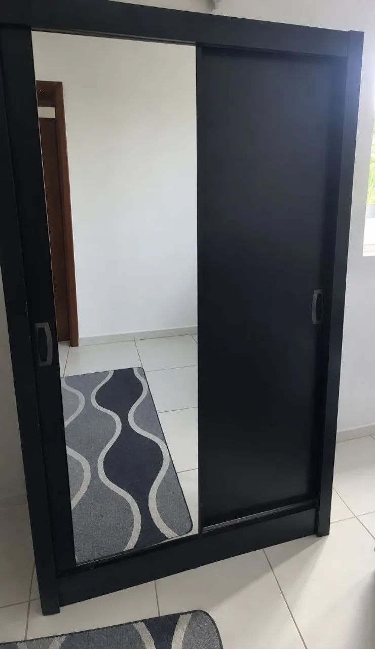 Guarda Roupa, 2 portas de correr com espelho. 