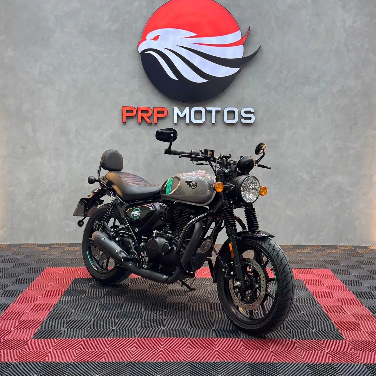 Royal Enfield Hunter 350 Dapper