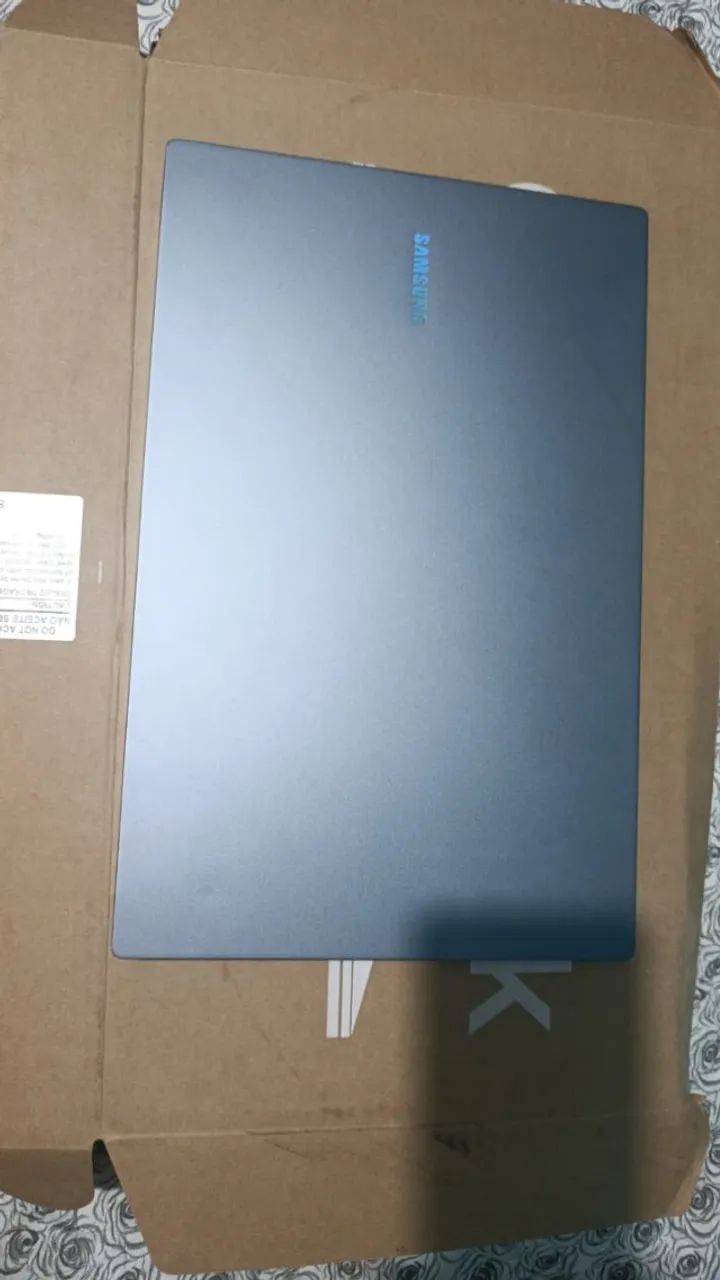 notebook galaxy book 4 praticamente novo - Foto 2