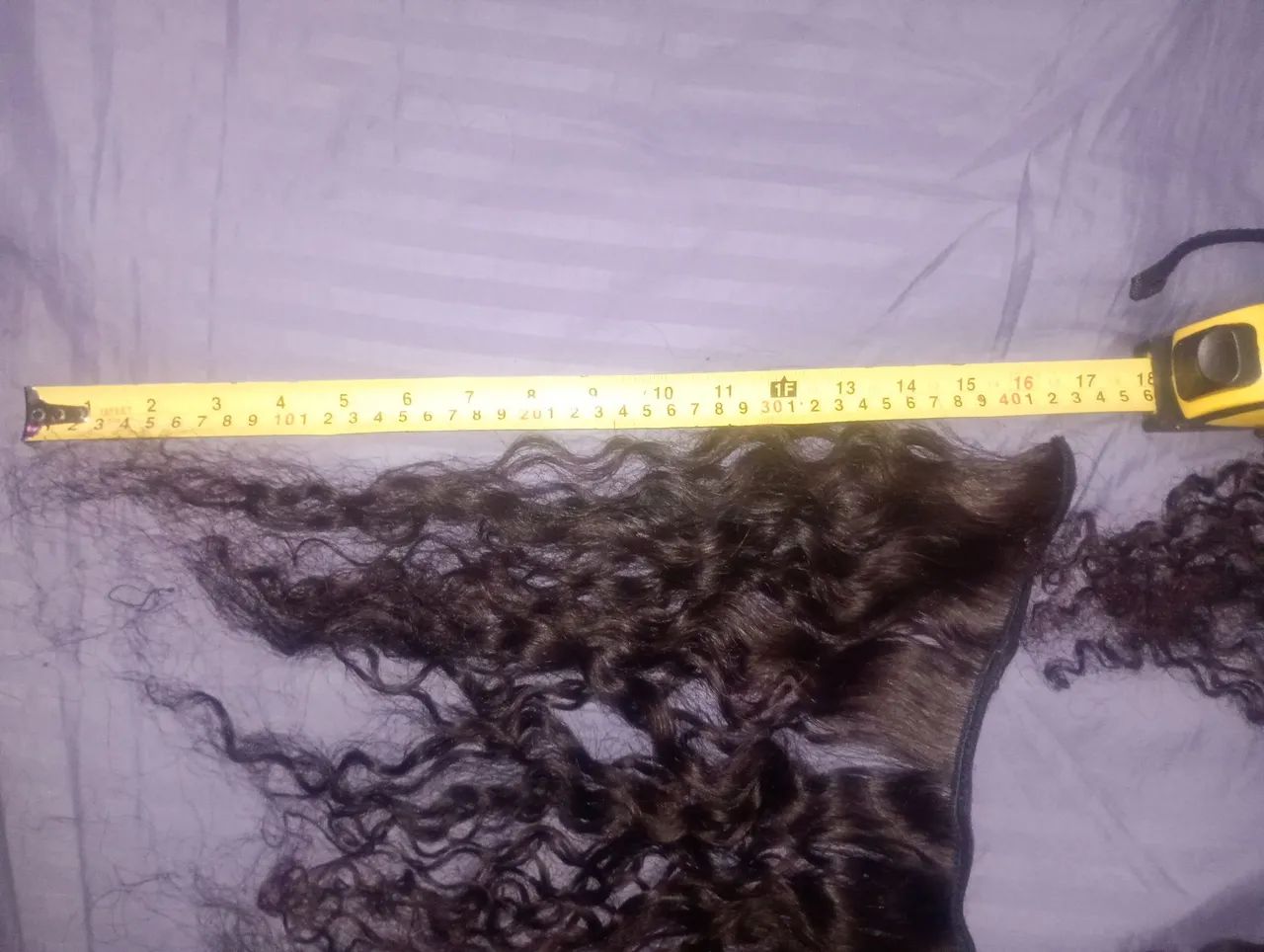 Cabelo humano em tela - Foto 2