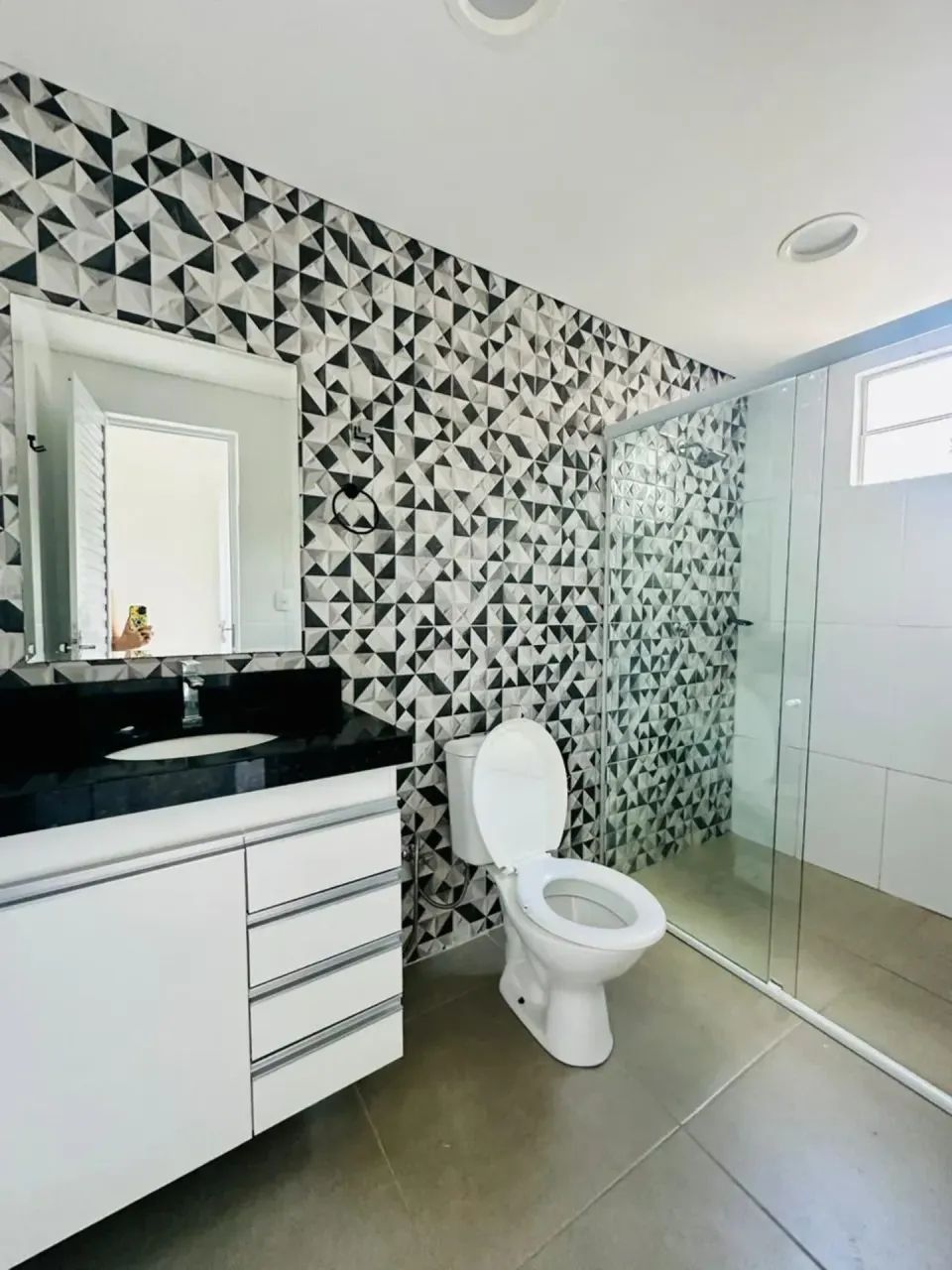 ALUGO LINDA CASA SEMI MOBILIADA DE 2 QUARTOS NA MARAMBAIA, COM CENTRAIS NOS QUARTOS - Foto 9