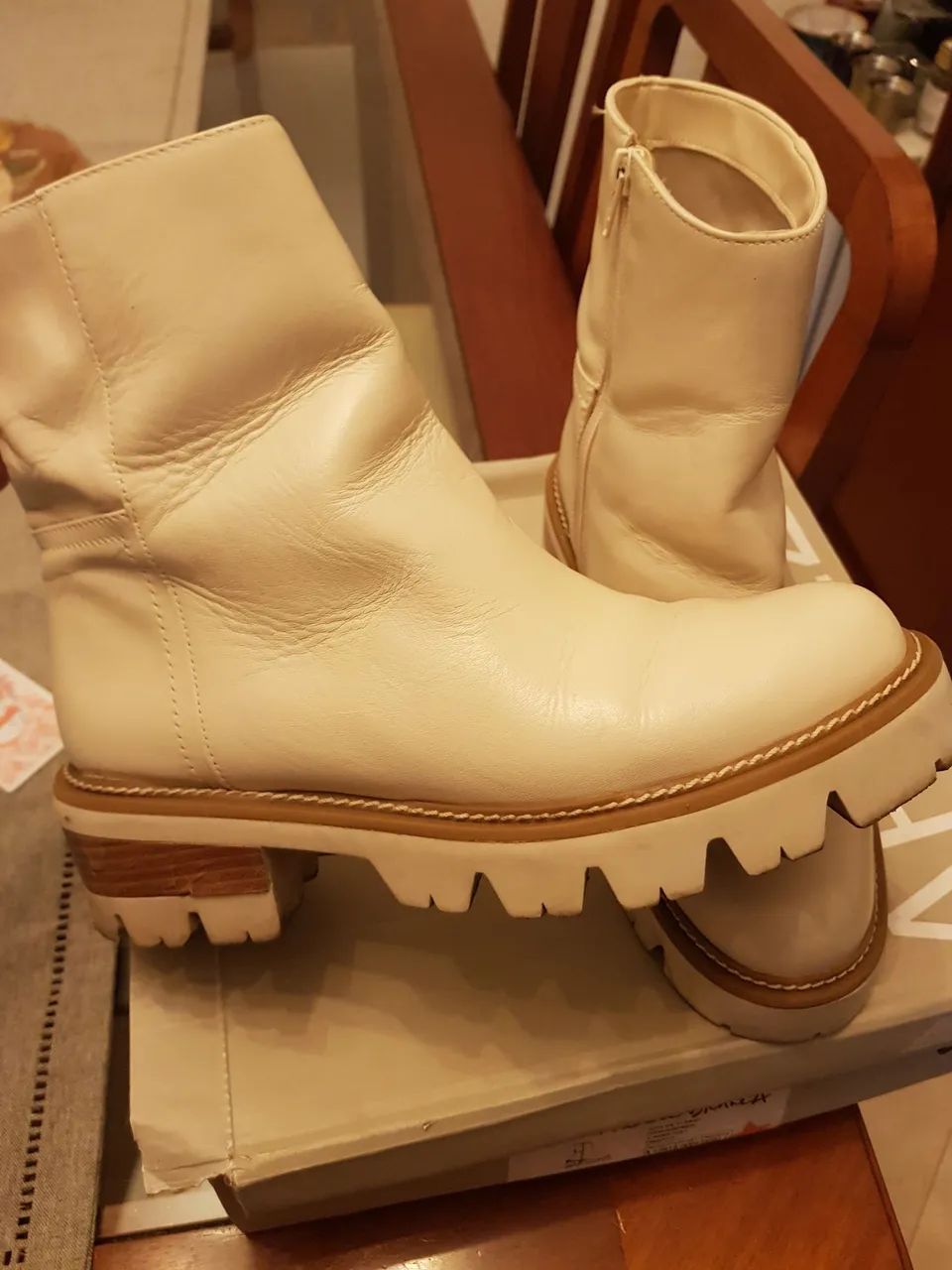 Bota em couro Arezzo - Foto 3