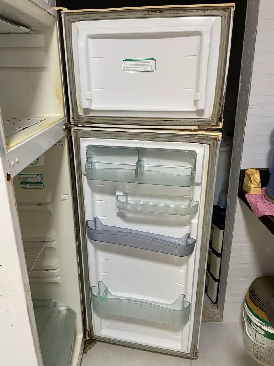 Geladeira com defeito