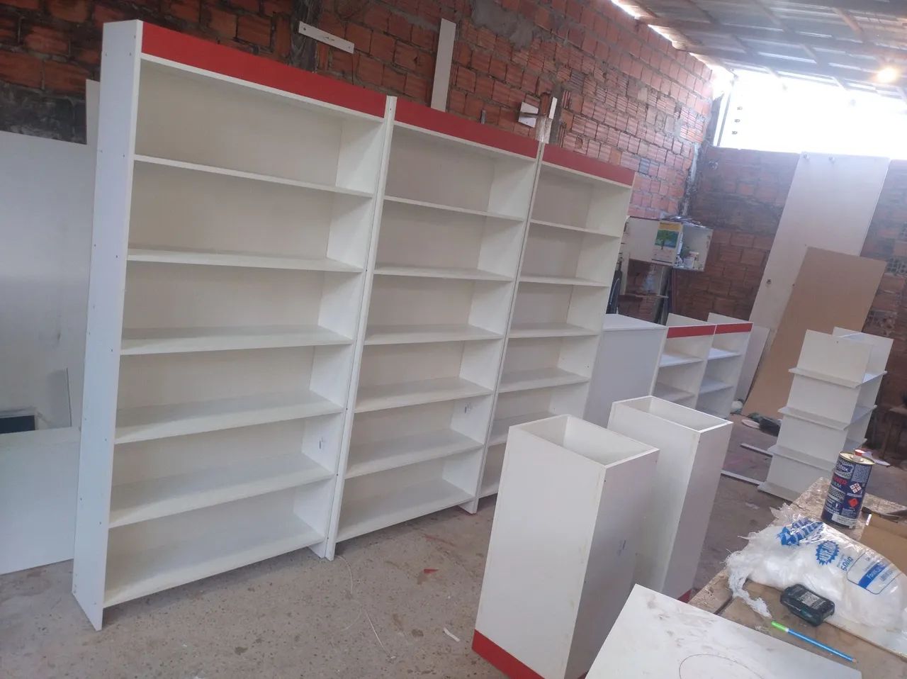 Móveis planejados para farmácia novos 